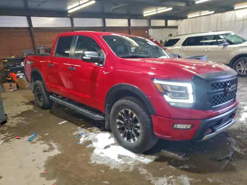 2024 NISSAN TITAN PRO-4X  