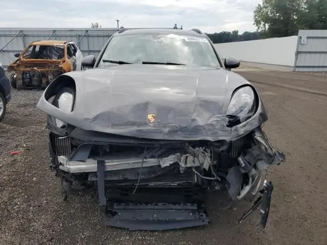 2018 PORSCHE MACAN GTS  