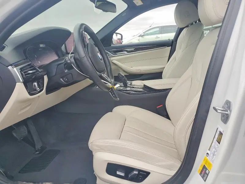2022 BMW 530E   
