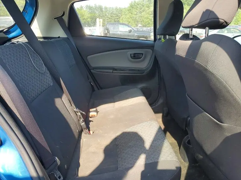 2015 TOYOTA YARIS 5-DOOR L  