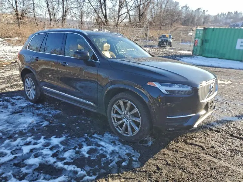 2018 VOLVO XC90 T6  