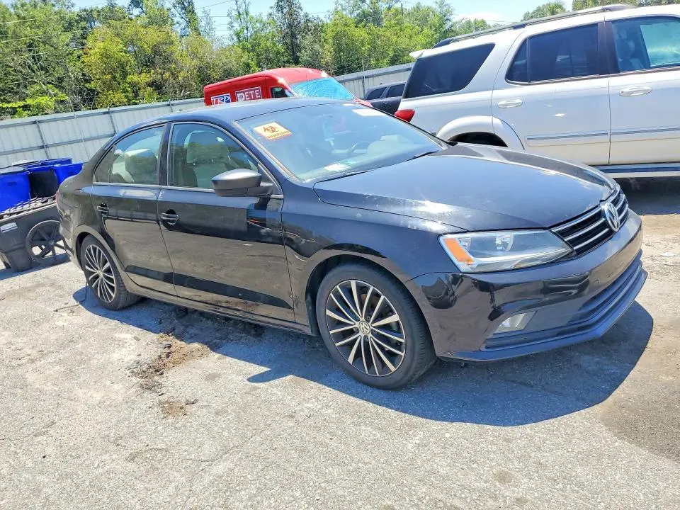 2016 VOLKSWAGEN JETTA SPORT  