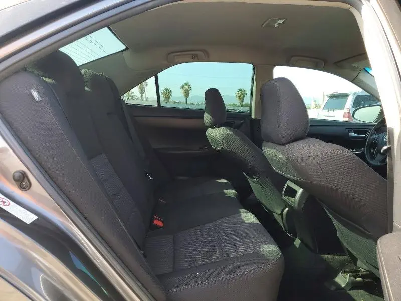 2016 TOYOTA CAMRY LE  