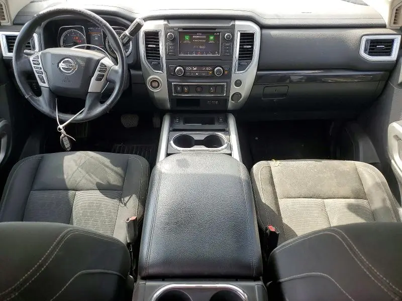 2019 NISSAN TITAN SV  