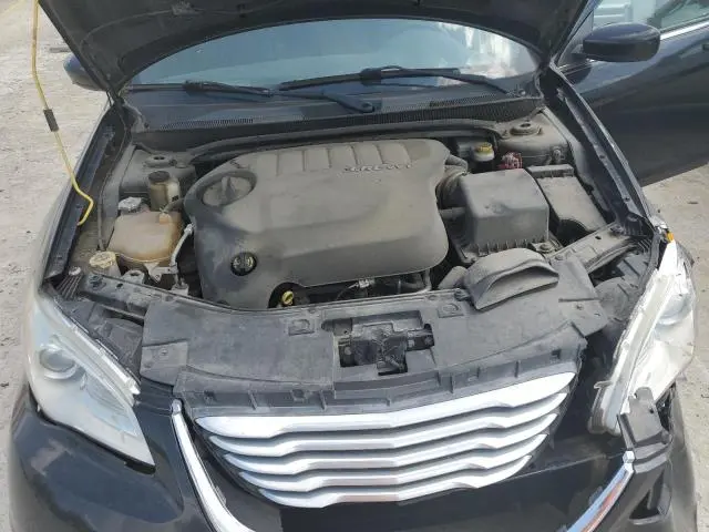 2013 CHRYSLER 200 LX  