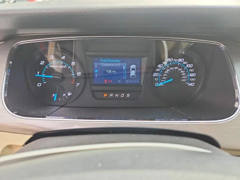 2016 FORD TAURUS SEL  