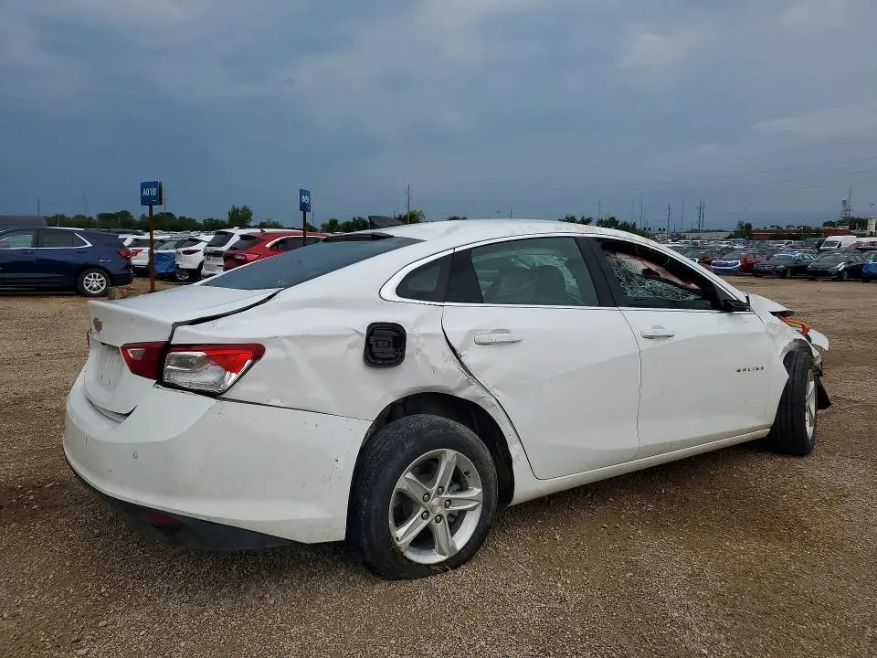 2024 CHEVROLET MALIBU LS  