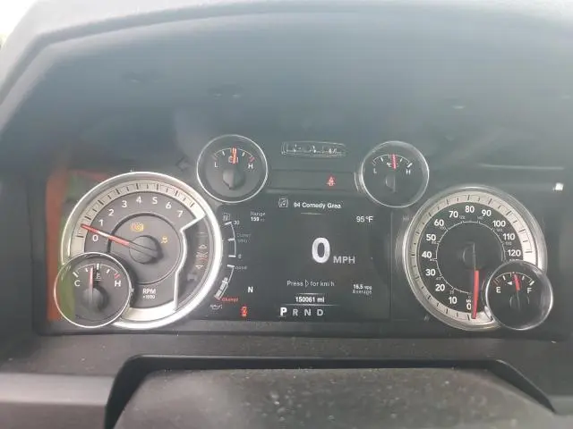 2016 RAM 1500 SLT  