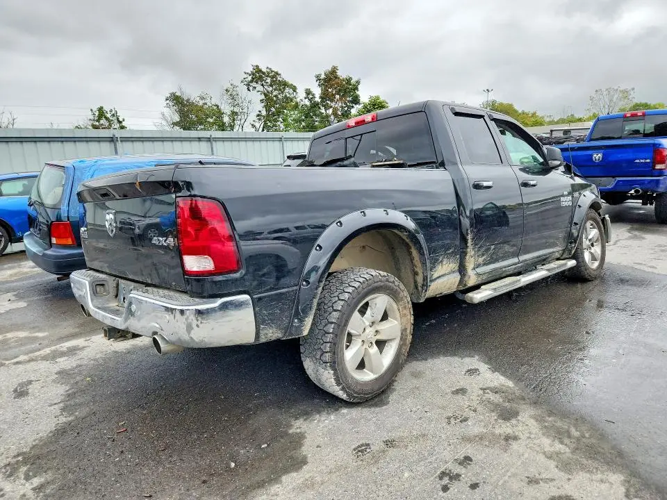 2018 RAM 1500 SLT  