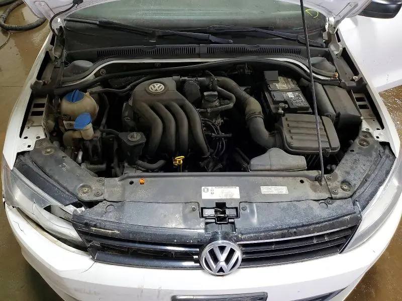 2013 VOLKSWAGEN JETTA BASE  
