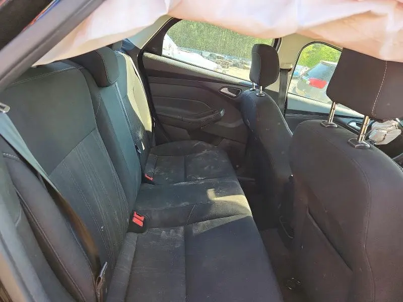 2018 FORD FOCUS SE  