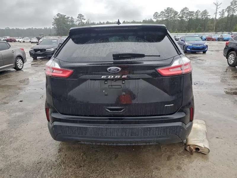 2021 FORD EDGE SE  