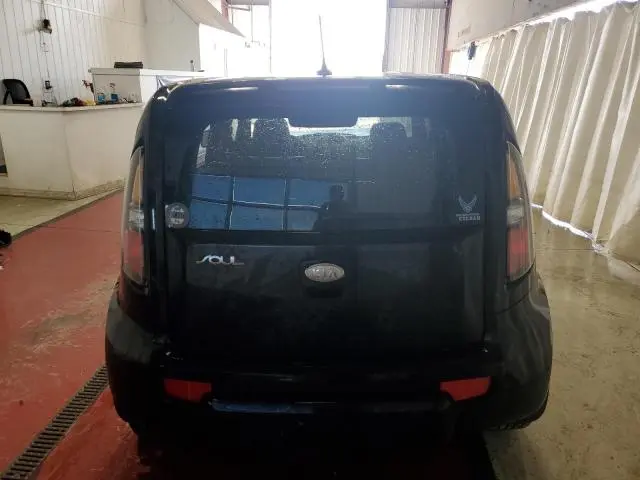 2010 KIA SOUL +