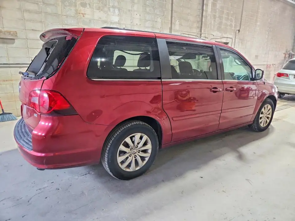 2014 VOLKSWAGEN ROUTAN SE  
