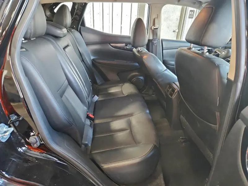 2017 NISSAN ROGUE SPORT S  