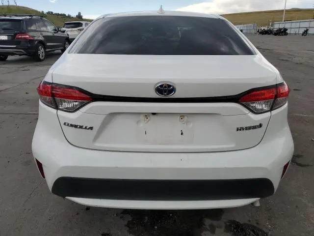 2021 TOYOTA COROLLA LE  