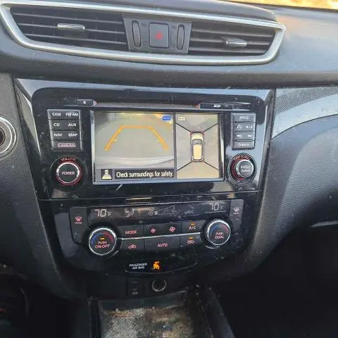 2015 NISSAN ROGUE SL  