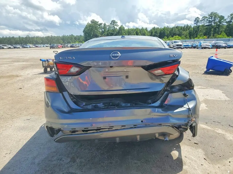 2024 NISSAN ALTIMA SV  