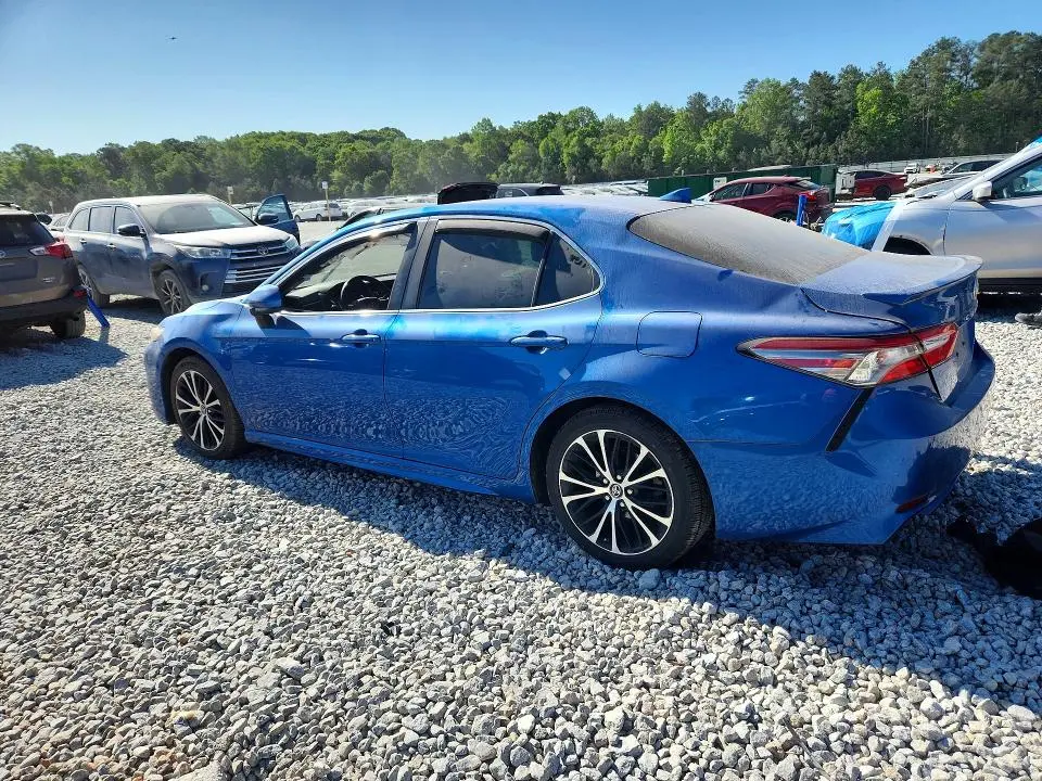 2019 TOYOTA CAMRY SE  