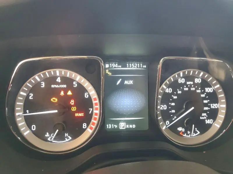 2017 NISSAN TITAN SL  