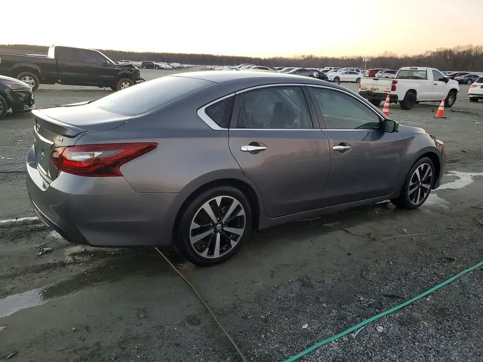 2018 NISSAN ALTIMA SR  