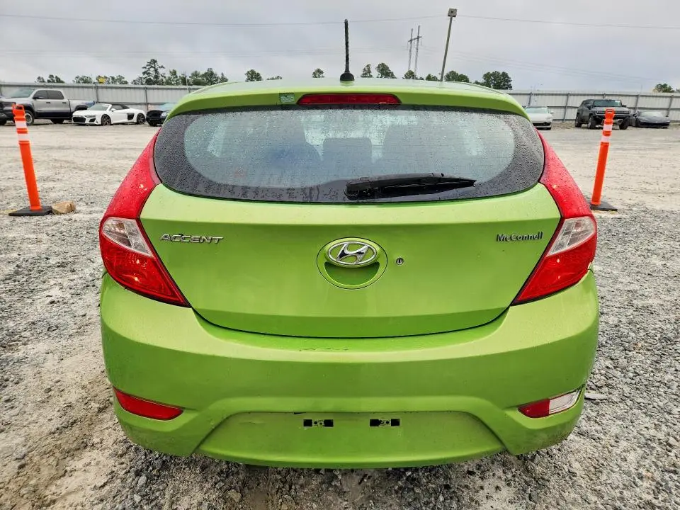 2013 HYUNDAI ACCENT GS  