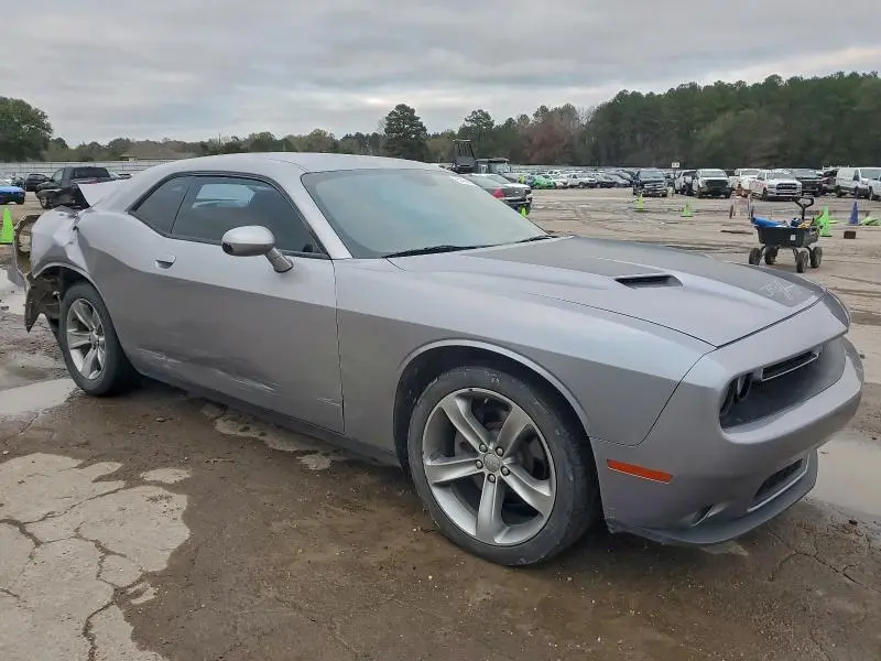 2015 DODGE CHALLENGER SXT  