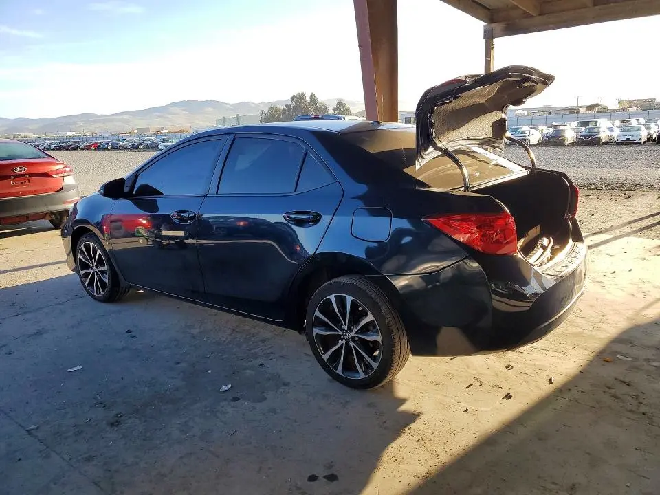2017 TOYOTA COROLLA SE  