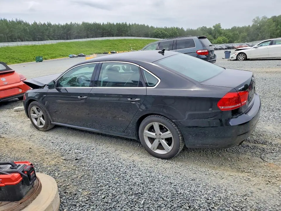 2015 VOLKSWAGEN PASSAT S  