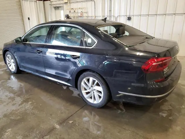 2018 VOLKSWAGEN PASSAT SE  