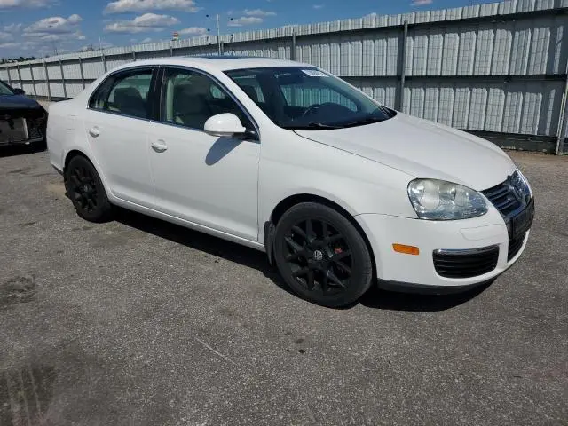 2010 VOLKSWAGEN JETTA SE  