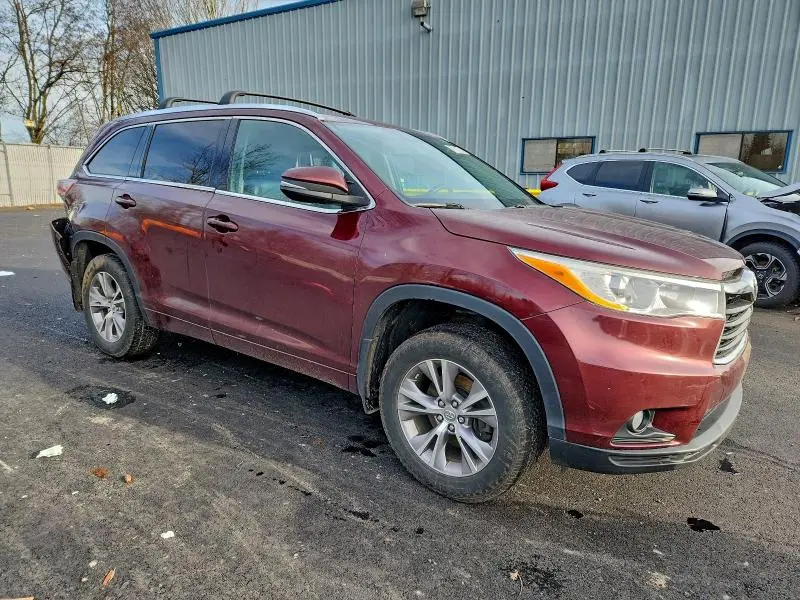 2014 TOYOTA HIGHLANDER XLE  