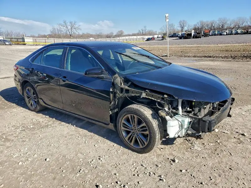 2015 TOYOTA CAMRY LE  