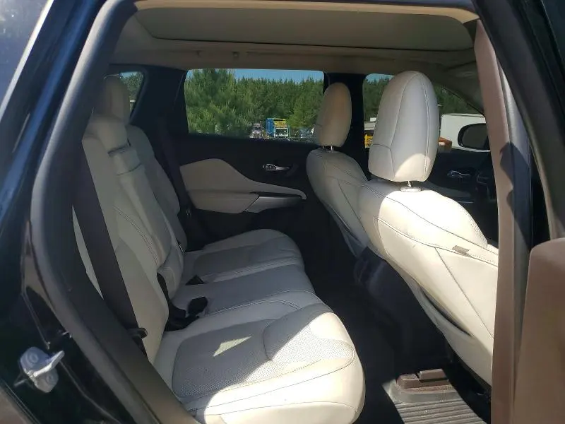 2017 JEEP CHEROKEE OVERLAND  
