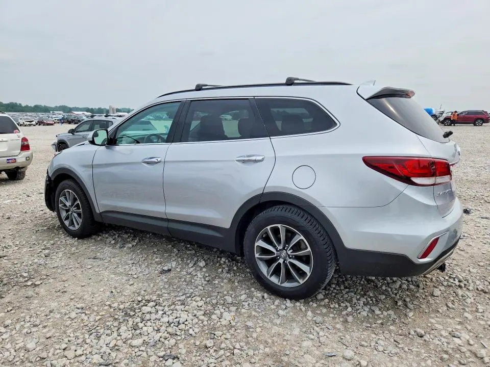 2017 HYUNDAI SANTA FE SE  