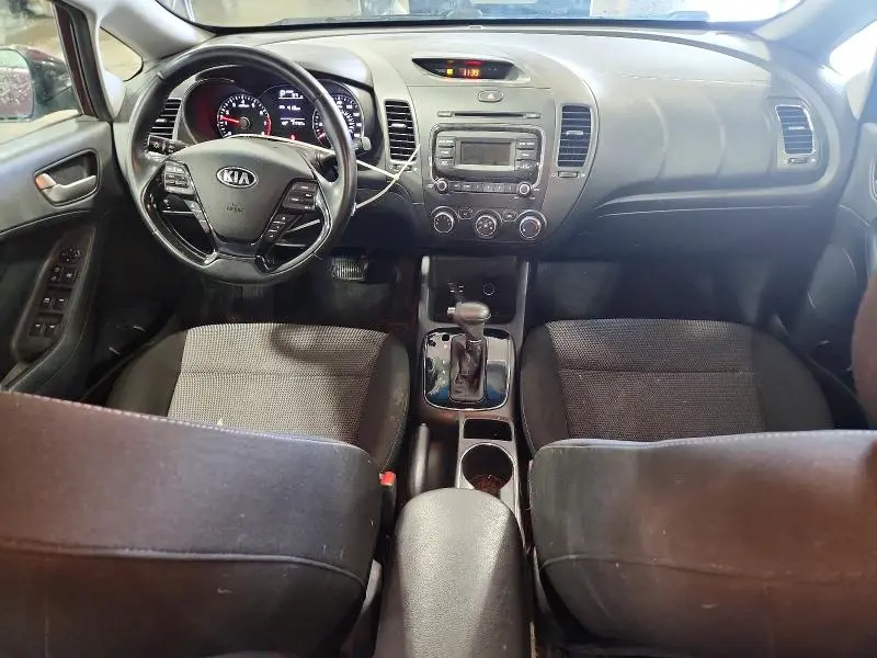 2017 KIA FORTE LX  