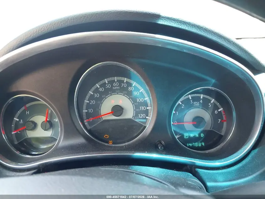 2012 CHRYSLER 200 LX
