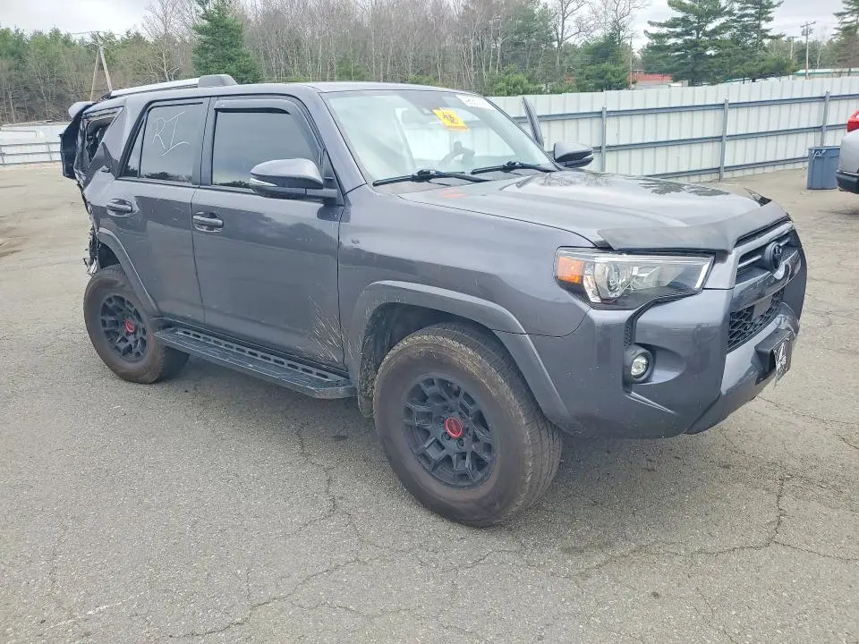 2022 TOYOTA 4RUNNER SR5 PREMIUM  