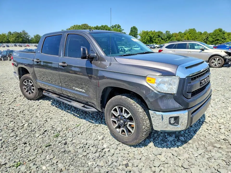 2015 TOYOTA TUNDRA SR5  