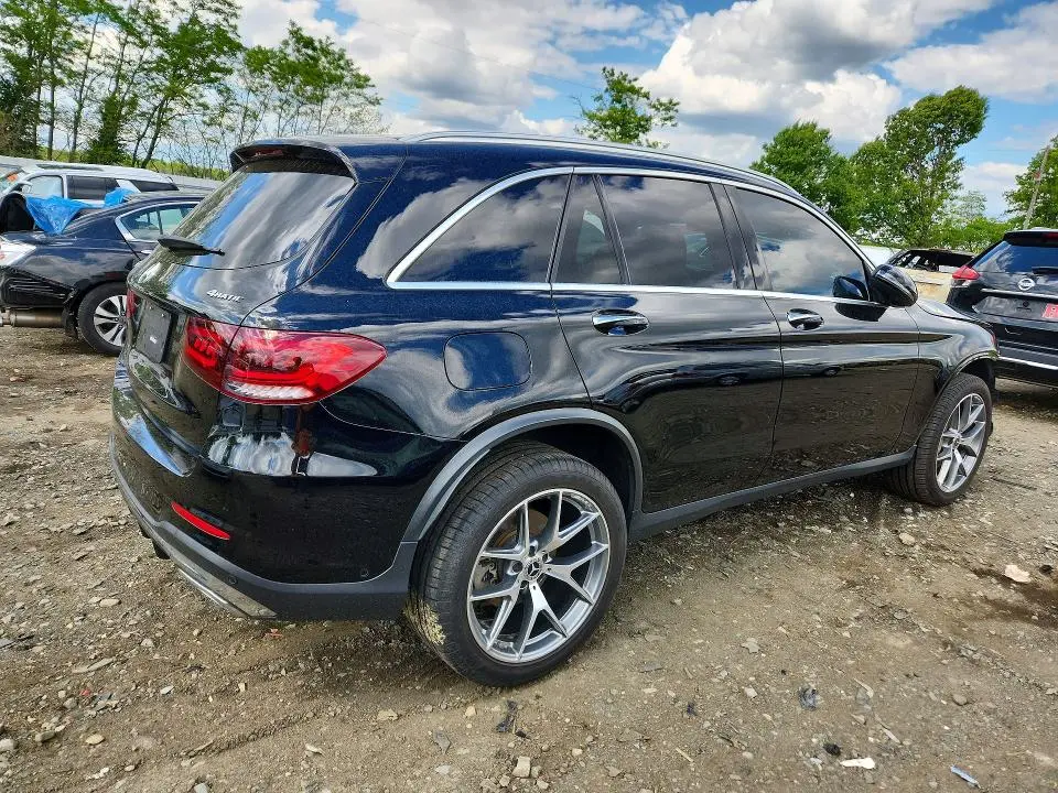 2022 MERCEDES-BENZ GLC 300 4MATIC  