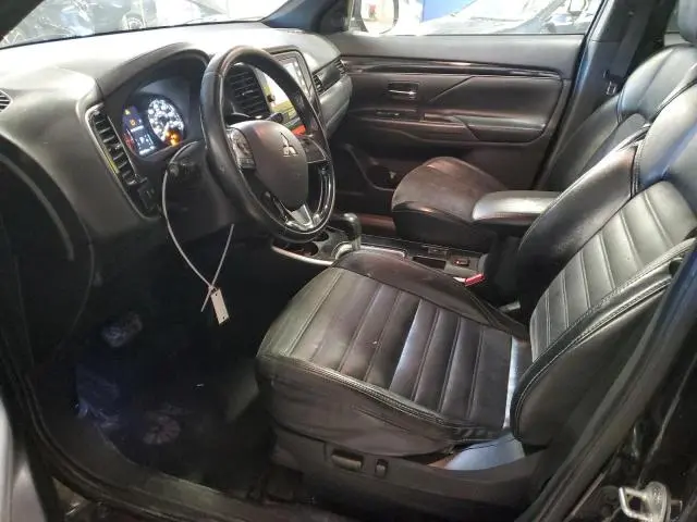 2019 MITSUBISHI OUTLANDER SE  