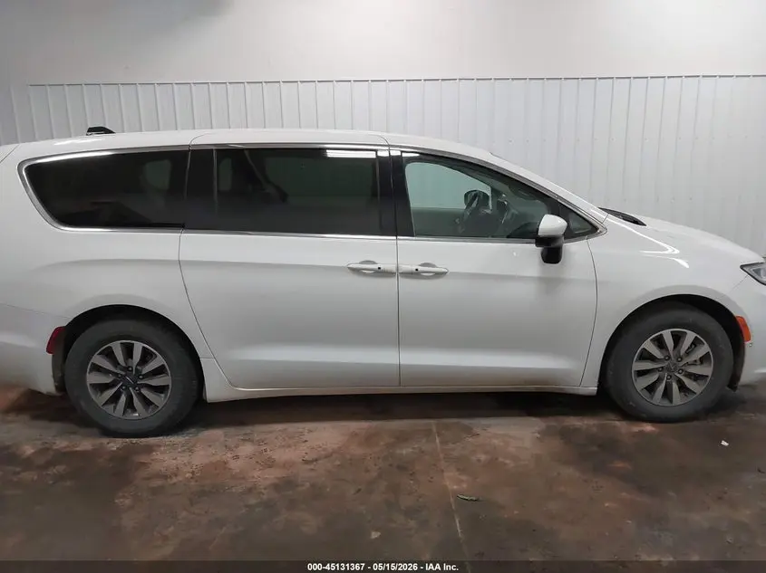 2023 CHRYSLER PACIFICA HYBRID TOURING L