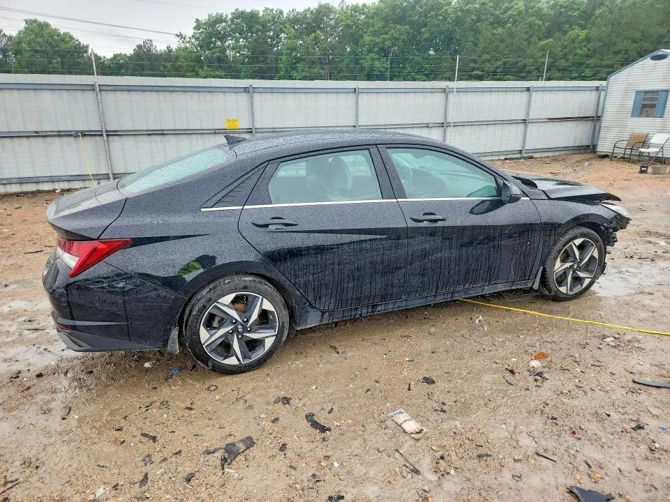2022 HYUNDAI ELANTRA LIMITED  