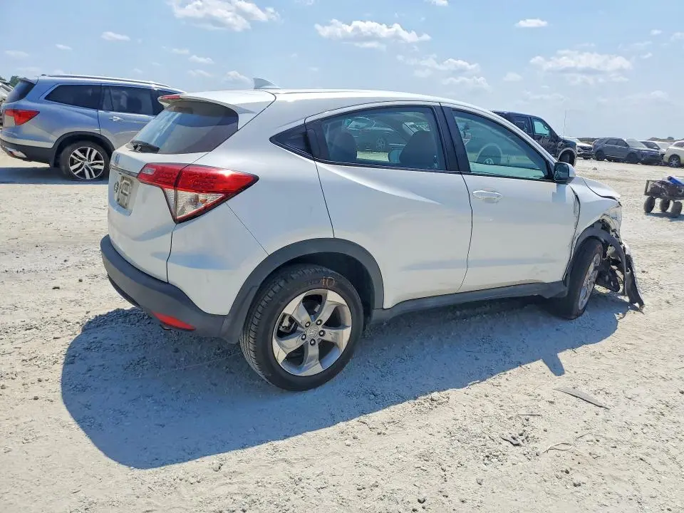 2022 HONDA HR-V LX  