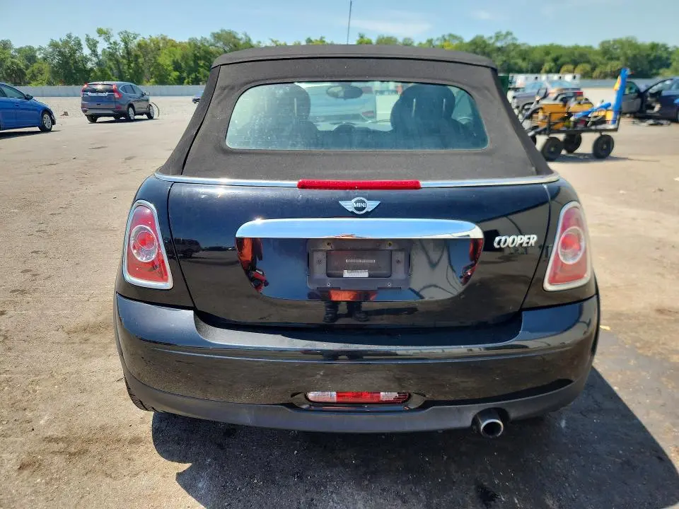 2015 MINI COOPER   