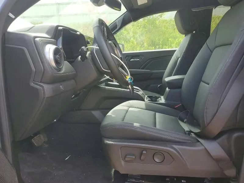 2025 CHEVROLET COLORADO LT  