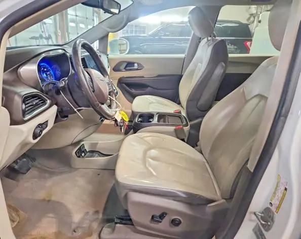 2017 CHRYSLER PACIFICA TOURING L  