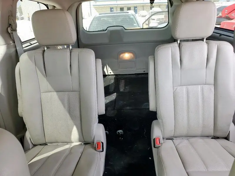 2013 CHRYSLER TOWN & COUNTRY TOURING L  