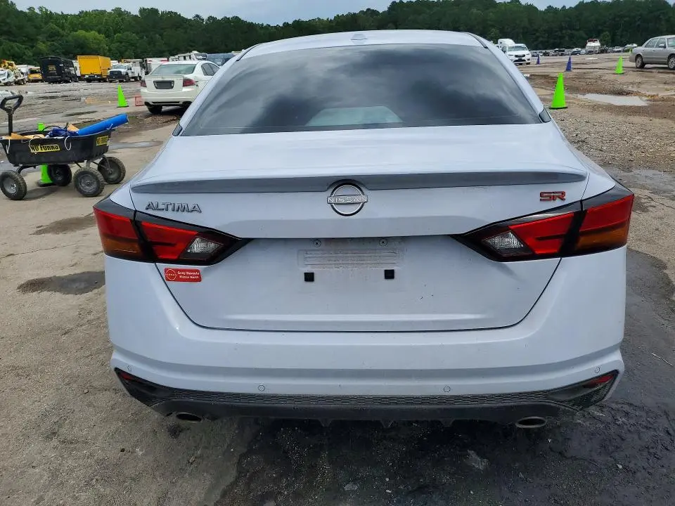 2025 NISSAN ALTIMA SR  
