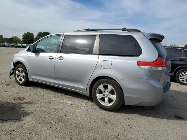 2012 TOYOTA SIENNA LE  